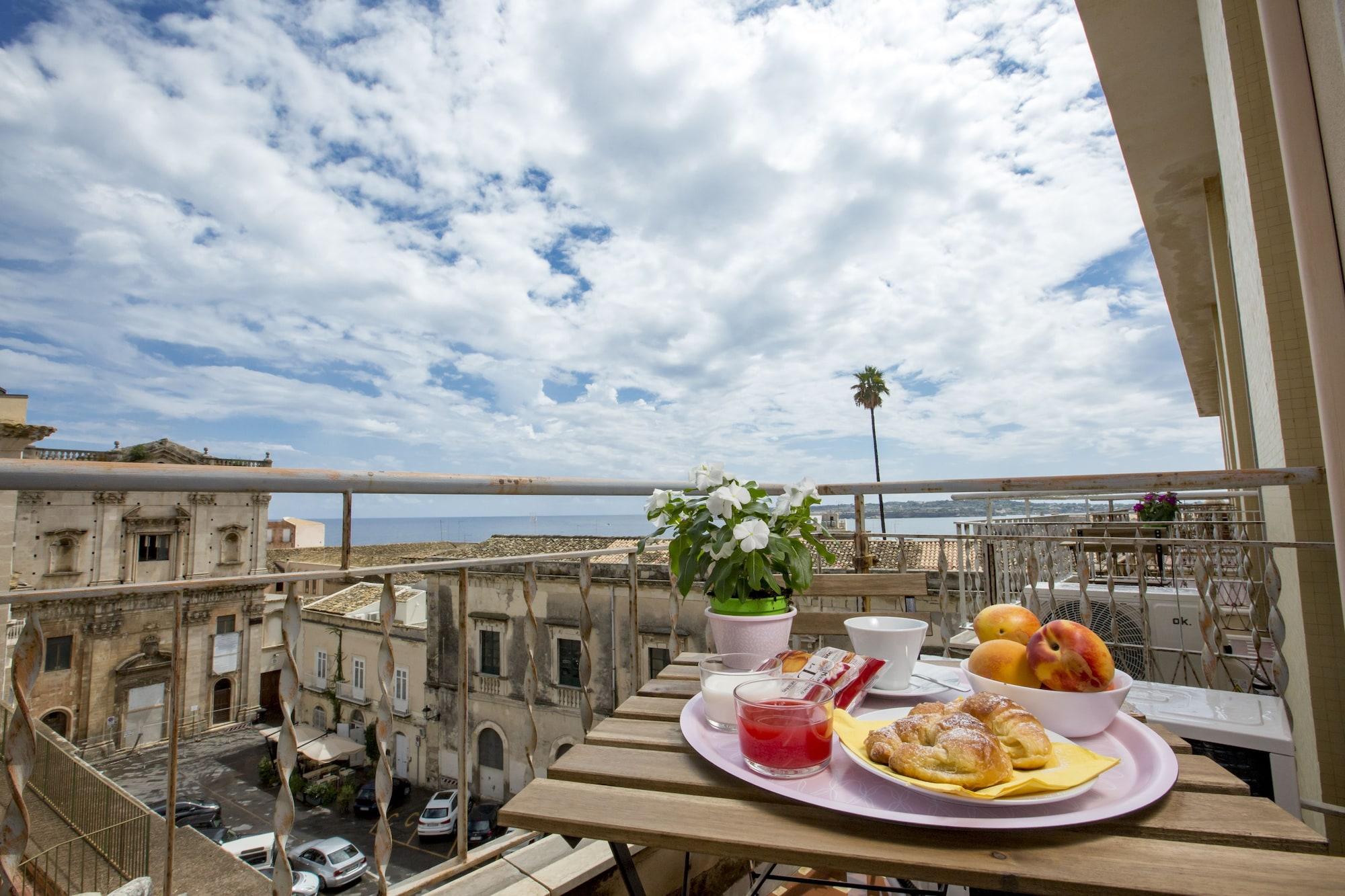 Maison Ortigia Bed & Breakfast 3*
